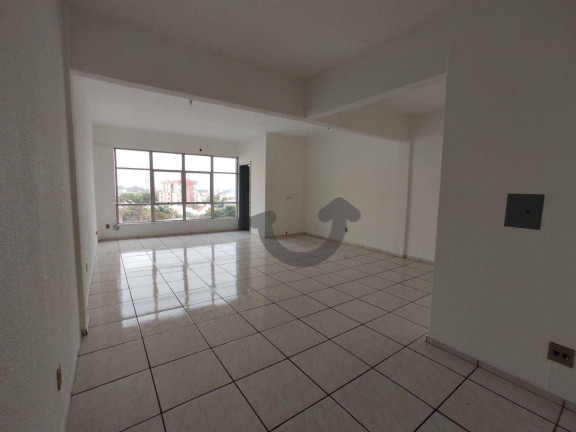 Sala Comercial à Venda ou Locação, 40 m² em Centro - Santa Cruz Do Sul