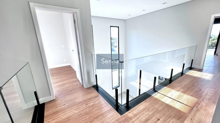Imagem Casa com 3 Quartos à Venda, em Medeiros - Jundiaí Imagem Casa com 3 Quartos à Venda, em Medeiros - Jundiaí