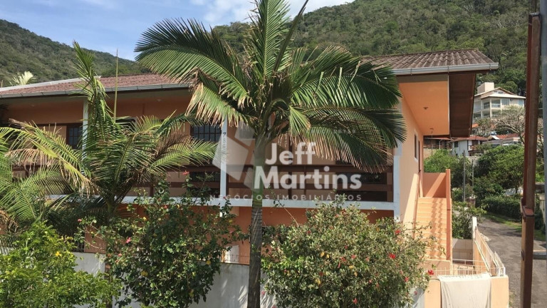 Casa com 3 Quartos à Venda, 304 m² em Pântano Do Sul - Florianópolis