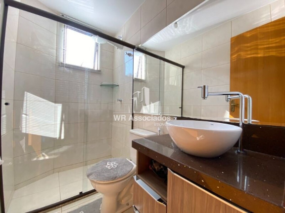 Imagem Apartamento com 2 Quartos à Venda, 108 m²