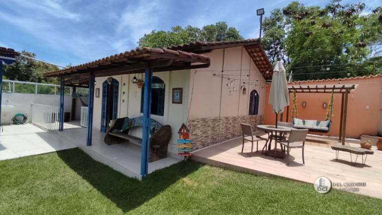 Imagem Casa com 2 Quartos à Venda, 120 m² em Meaípe - Guarapari