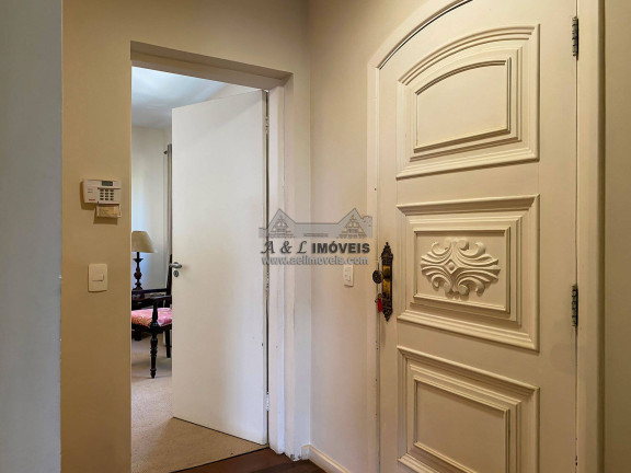 Imagem Casa com 6 Quartos à Venda, 700 m² em Alto Capivari - Campos Do Jordão