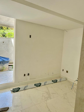 Imagem Casa com 3 Quartos à Venda, 248 m² em Iriri - Anchieta