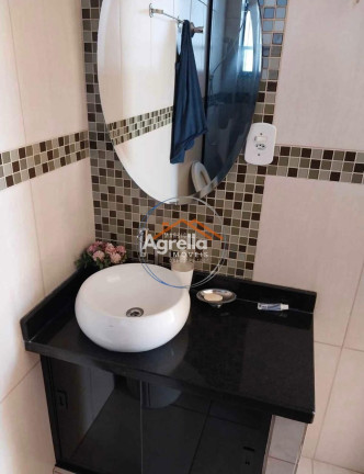 Imagem Imóvel com 3 Quartos à Venda, 110 m² em Condominio Lorenzetti - Mogi Mirim Imagem Imóvel com 3 Quartos à Venda, 110 m² em Condominio Lorenzetti - Mogi Mirim