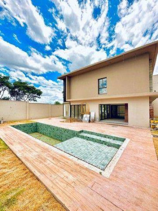 Imagem Sobrado com 4 Quartos à Venda, 351 m² em Residencial Goiânia Golfe Clube - Goiânia