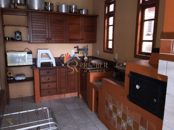 Imagem Casa com 4 Quartos à Venda, 470 m² em João Paulo - Florianópolis Imagem Casa com 4 Quartos à Venda, 470 m² em João Paulo - Florianópolis