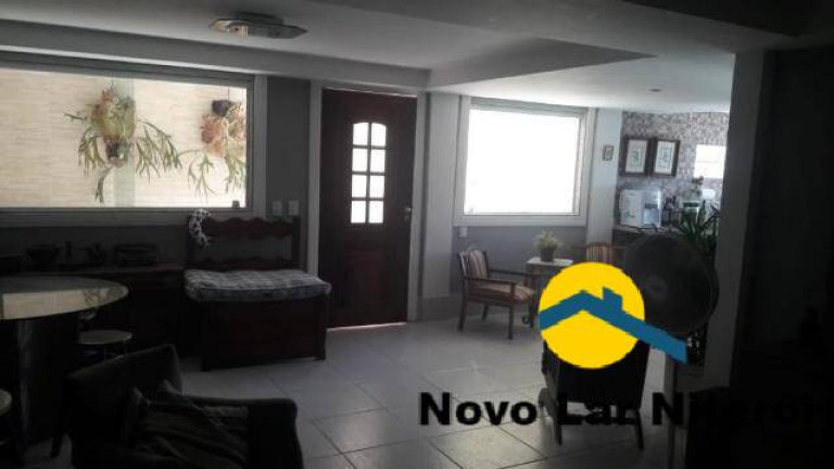 Imagem Casa com 3 Quartos à Venda, 240 m² em Itaipu - Niterói