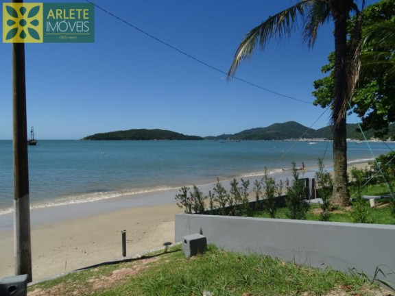 Imagem Casa com 1 Quarto para Alugar ou Temporada, 50 m² em Centro - Porto Belo Imagem Casa com 1 Quarto para Alugar ou Temporada, 50 m² em Centro - Porto Belo