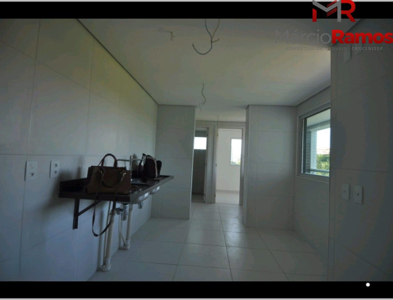 Imagem Imóvel com 4 Quartos à Venda, 165 m² em Papicu - Fortaleza Imagem Imóvel com 4 Quartos à Venda, 165 m² em Papicu - Fortaleza