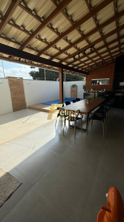 Imagem Casa com 3 Quartos à Venda, 180 m² em Itapebussu - Guarapari