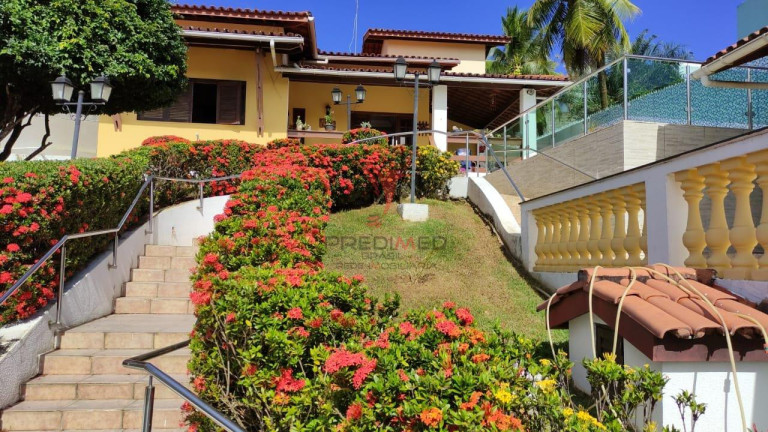 Imagem Casa de Condomínio com 3 Quartos à Venda, 204 m² em Estrada Do Coco - Lauro De Freitas Imagem Casa de Condomínio com 3 Quartos à Venda, 204 m² em Estrada Do Coco - Lauro De Freitas
