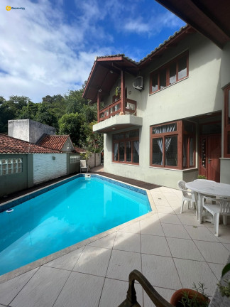 Imagem Casa com 3 Quartos à Venda, 445 m² em Pantanal - Florianópolis Imagem Casa com 3 Quartos à Venda, 445 m² em Pantanal - Florianópolis