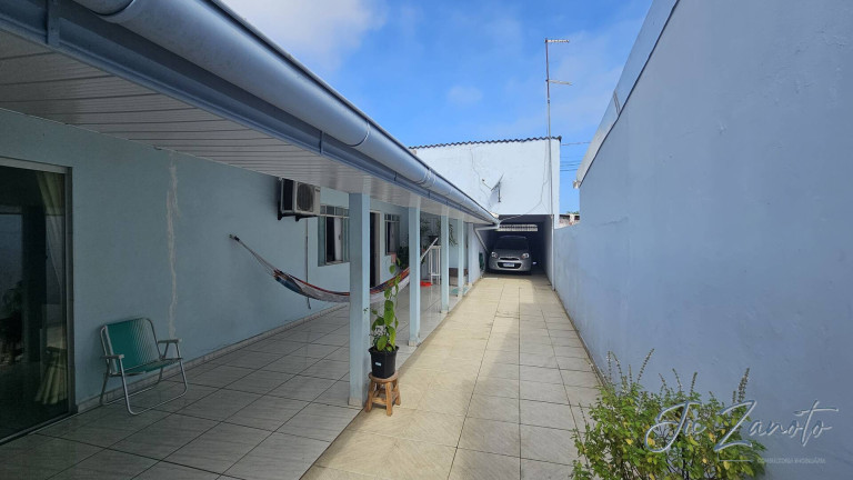 Imagem Casa com 3 Quartos à Venda, 260 m² em Rio Da Onça - Matinhos Imagem Casa com 3 Quartos à Venda, 260 m² em Rio Da Onça - Matinhos