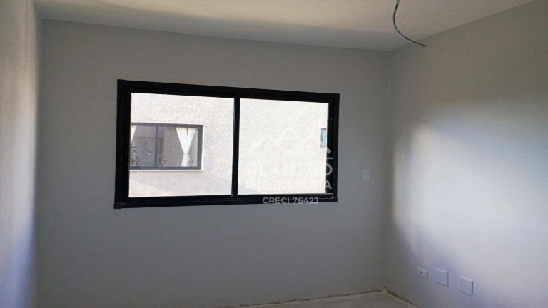Imagem Sobrado com 3 Quartos à Venda, 105 m² em Uberaba - Curitiba Imagem Sobrado com 3 Quartos à Venda, 105 m² em Uberaba - Curitiba
