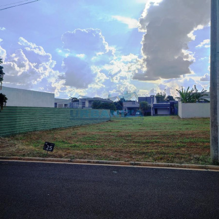 Imagem Terreno à Venda, 302 m² em Condomínio Village Damha - Birigui Imagem Terreno à Venda, 302 m² em Condomínio Village Damha - Birigui