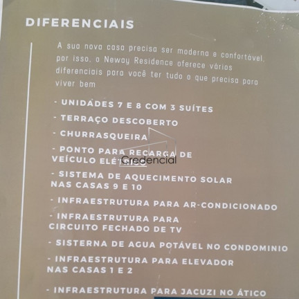 Imagem Sobrado com 3 Quartos à Venda, 178 m² em Bom Retiro - Curitiba Imagem Sobrado com 3 Quartos à Venda, 178 m² em Bom Retiro - Curitiba