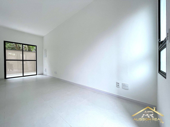 Foto do imóvel Casa de Condomínio com 2 Quartos à Venda, 60 m² em Ayrosa - Osasco