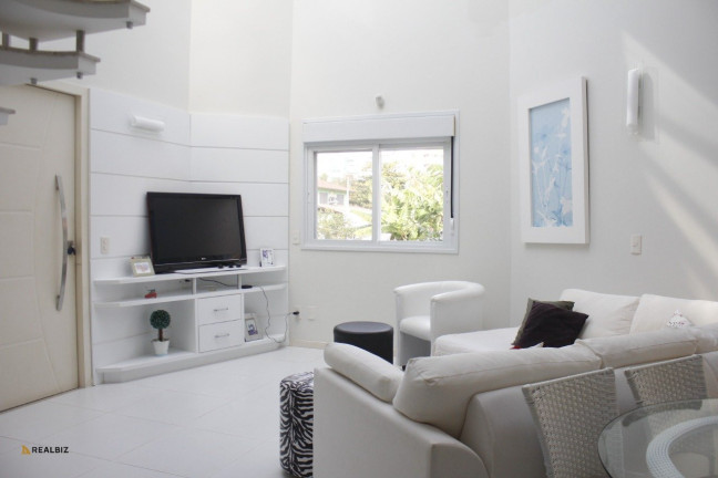 Imagem Casa com 3 Quartos à Venda, 308 m² em Palmas - Governador Celso Ramos