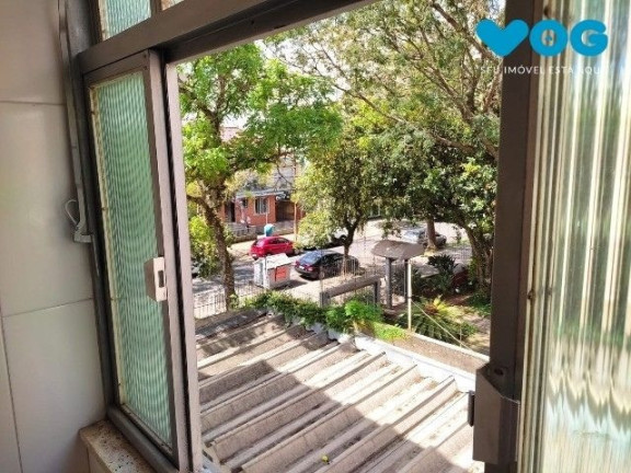 Imagem Imóvel com 3 Quartos à Venda, 83 m² em Menino Deus - Porto Alegre Imagem Imóvel com 3 Quartos à Venda, 83 m² em Menino Deus - Porto Alegre
