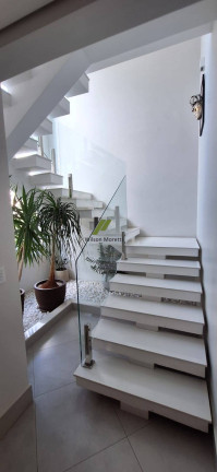 Imagem Casa de Condomínio com 3 Quartos à Venda, 328 m²