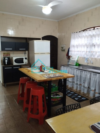 Imagem Casa com 3 Quartos à Venda, 216 m² em Itaguaí - Mongaguá