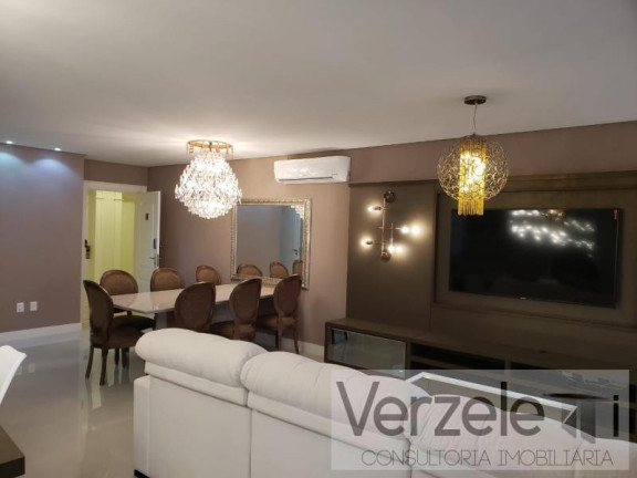 Imagem Apartamento com 4 Quartos para Temporada, 183 m² em Centro - Balneário Camboriú Imagem Apartamento com 4 Quartos para Temporada, 183 m² em Centro - Balneário Camboriú