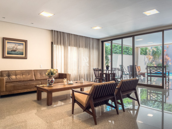 Imagem Casa com 4 Quartos à Venda, 380 m² em Jardins Verona - Goiânia Imagem Casa com 4 Quartos à Venda, 380 m² em Jardins Verona - Goiânia