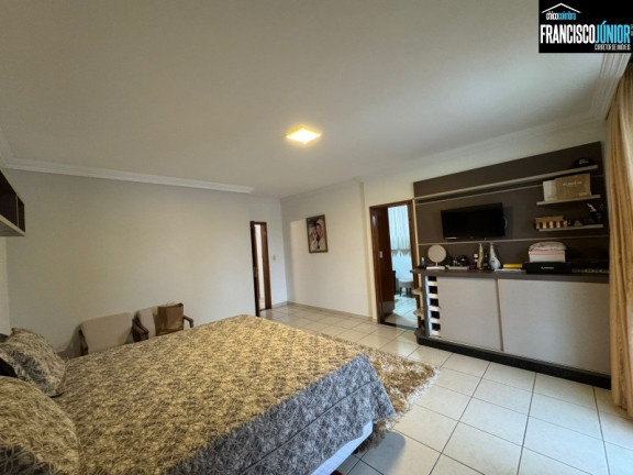Imagem Casa com 4 Quartos à Venda, 375 m² em Setor Coimbra - Goiânia Imagem Casa com 4 Quartos à Venda, 375 m² em Setor Coimbra - Goiânia