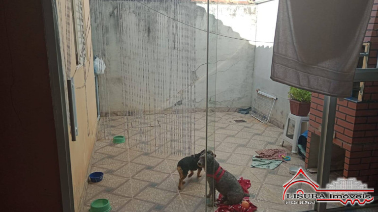 Imagem Casa de Condomínio com 2 Quartos à Venda, 60 m² em Parque Santo Antônio - Jacareí
