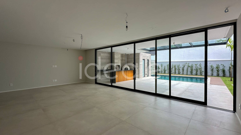 Imagem Casa de Condomínio com 5 Quartos à Venda, em Barra Da Tijuca - Rio De Janeiro Imagem Casa de Condomínio com 5 Quartos à Venda, em Barra Da Tijuca - Rio De Janeiro