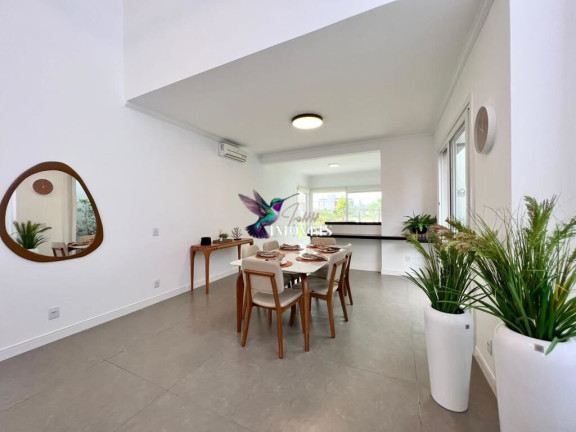 Imagem Casa com 4 Quartos à Venda, 193 m² em Centro - Xangri-lá