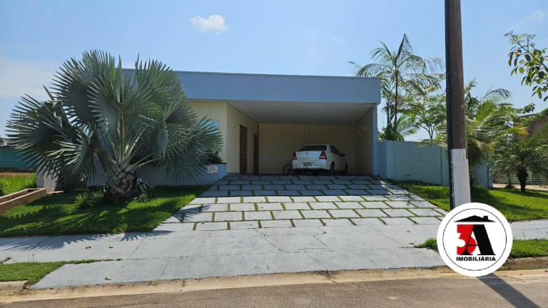 Casa de Condomínio com 3 Quartos à Venda, 585 m² em Triângulo - Porto Velho