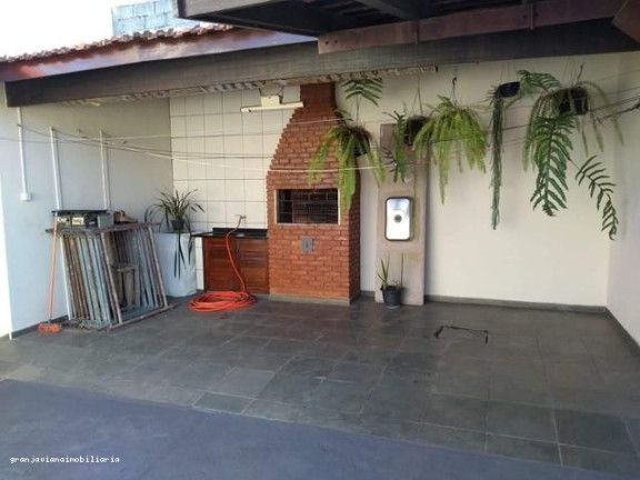 Imagem Casa à Venda, em Centro - Ibiúna Imagem Casa à Venda, em Centro - Ibiúna