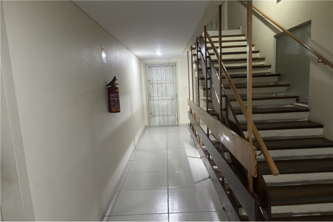 Imagem Apartamento com 1 Quarto à Venda, 47 m² em Azenha - Porto Alegre Imagem Apartamento com 1 Quarto à Venda, 47 m² em Azenha - Porto Alegre