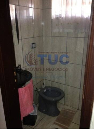 Imagem Sobrado com 6 Quartos à Venda, 450 m² em Vila Floresta - Santo André