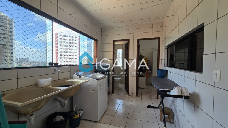 Imagem Imóvel com 4 Quartos à Venda, 198 m² em Lagoa Nova - Natal Imagem Imóvel com 4 Quartos à Venda, 198 m² em Lagoa Nova - Natal