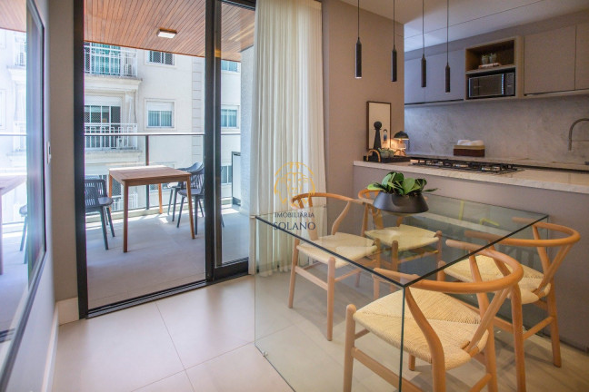Imagem Apartamento com 3 Quartos à Venda, 169 m² em Cabral - Curitiba