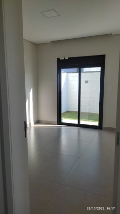 Imagem Casa com 3 Quartos à Venda, 126 m² em Jardim Jacinto - Jacareí