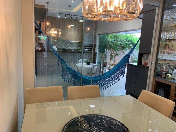 Imagem Casa com 3 Quartos à Venda, 130 m² em Jardim Imperial - Cuiabá