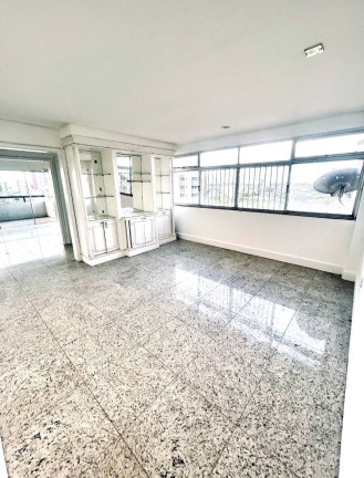 Imagem Apartamento com 4 Quartos à Venda, 380 m² em Marco - Belém Imagem Apartamento com 4 Quartos à Venda, 380 m² em Marco - Belém