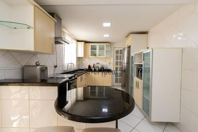 Imagem Casa com 4 Quartos à Venda, 309 m² em Bairro Alto - Curitiba