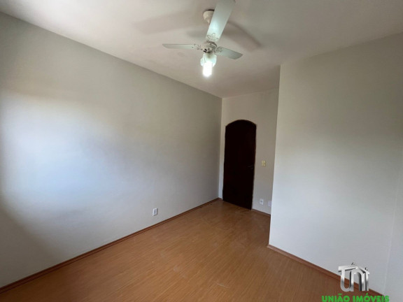 Imagem Casa com 3 Quartos à Venda, 180 m² em Jardim Recreio - Bragança Paulista Imagem Casa com 3 Quartos à Venda, 180 m² em Jardim Recreio - Bragança Paulista