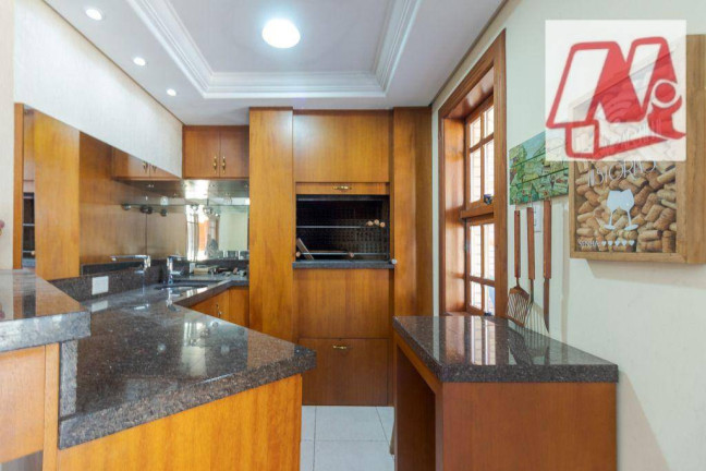 Imagem Casa com 4 Quartos à Venda, 740 m² em Partenon - Porto Alegre Imagem Casa com 4 Quartos à Venda, 740 m² em Partenon - Porto Alegre