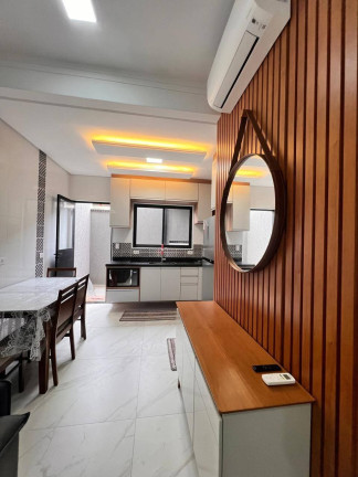 Imagem Casa com 2 Quartos à Venda, em Maracanã - Praia Grande Imagem Casa com 2 Quartos à Venda, em Maracanã - Praia Grande