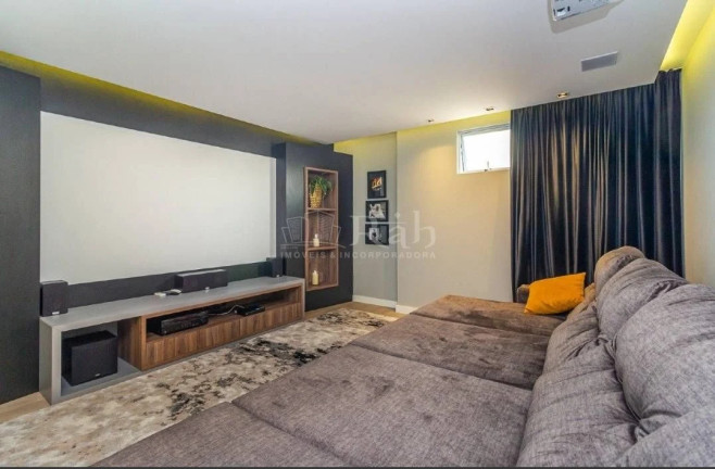Imagem Apartamento com 3 Quartos à Venda, 135 m² em Centro - Balneário Camboriú Imagem Apartamento com 3 Quartos à Venda, 135 m² em Centro - Balneário Camboriú