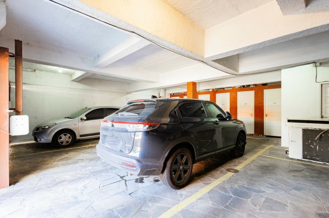 Imagem Apartamento com 3 Quartos à Venda, 137 m² em Petrópolis - Porto Alegre Imagem Apartamento com 3 Quartos à Venda, 137 m² em Petrópolis - Porto Alegre
