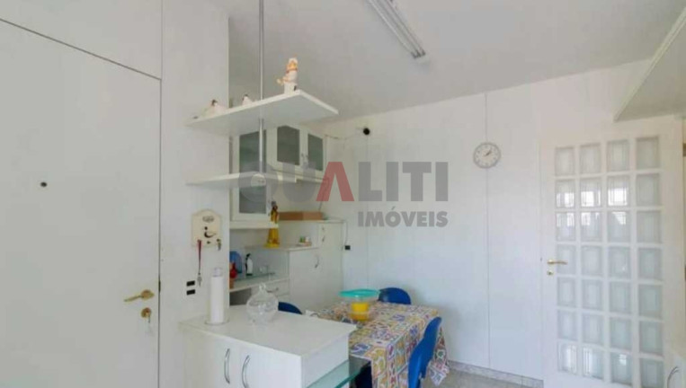 Imagem Apartamento com 3 Quartos à Venda, 180 m² em Moema - São Paulo