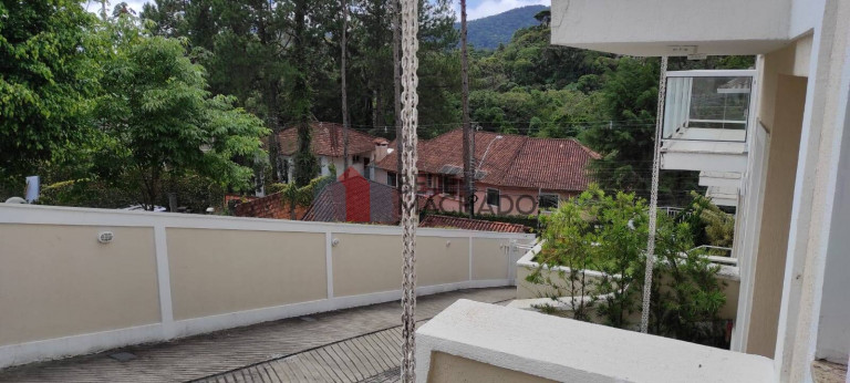 Imagem Casa com 2 Quartos à Venda, 71 m² em Granja Guarani - Teresópolis Imagem Casa com 2 Quartos à Venda, 71 m² em Granja Guarani - Teresópolis