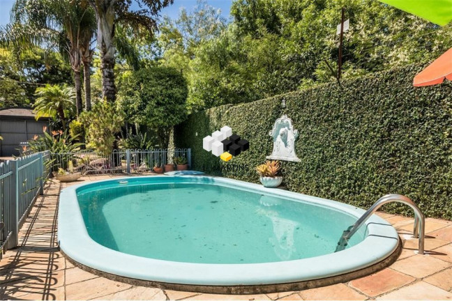 Imagem Casa com 4 Quartos à Venda, 525 m² em Jardim Sabará - Porto Alegre Imagem Casa com 4 Quartos à Venda, 525 m² em Jardim Sabará - Porto Alegre