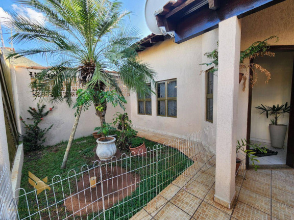 Imagem Casa com 3 Quartos à Venda, 209 m² em Cohafama - Campo Grande Imagem Casa com 3 Quartos à Venda, 209 m² em Cohafama - Campo Grande